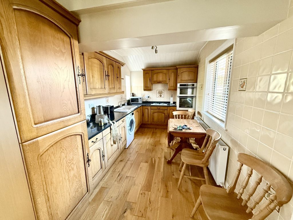 Property photo 2 of 11 Img_0223