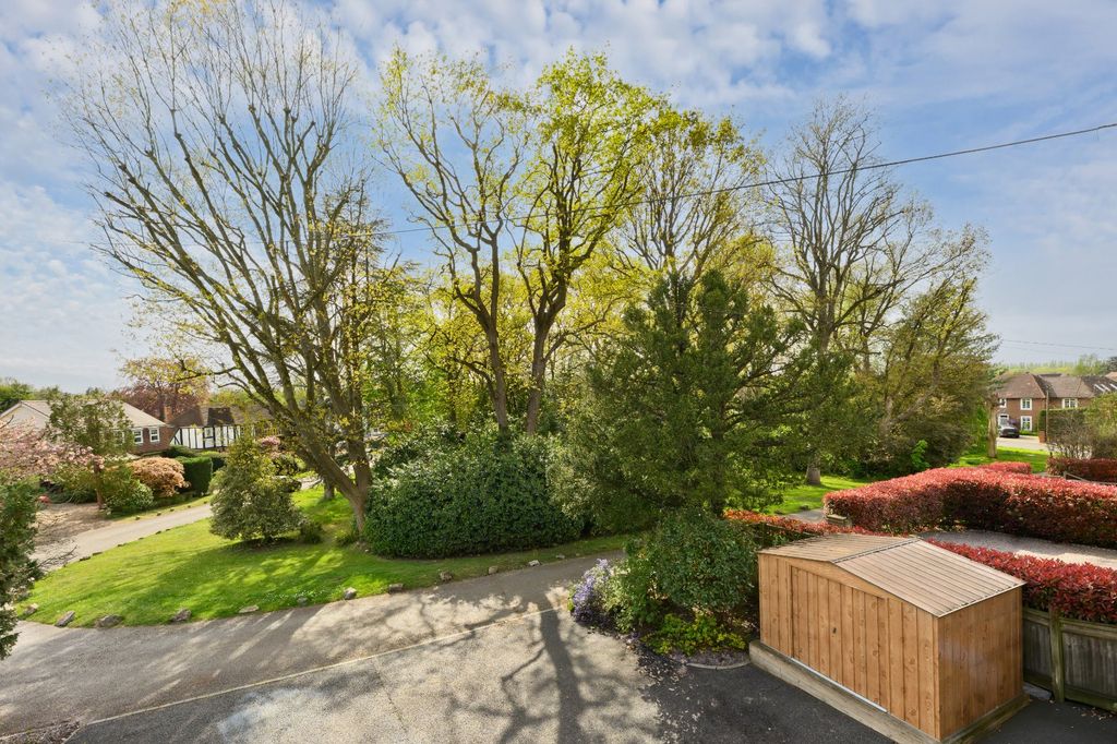 Additional image 31 of 5 bed detached house for saleDrakes Close, Esher, Surrey KT10