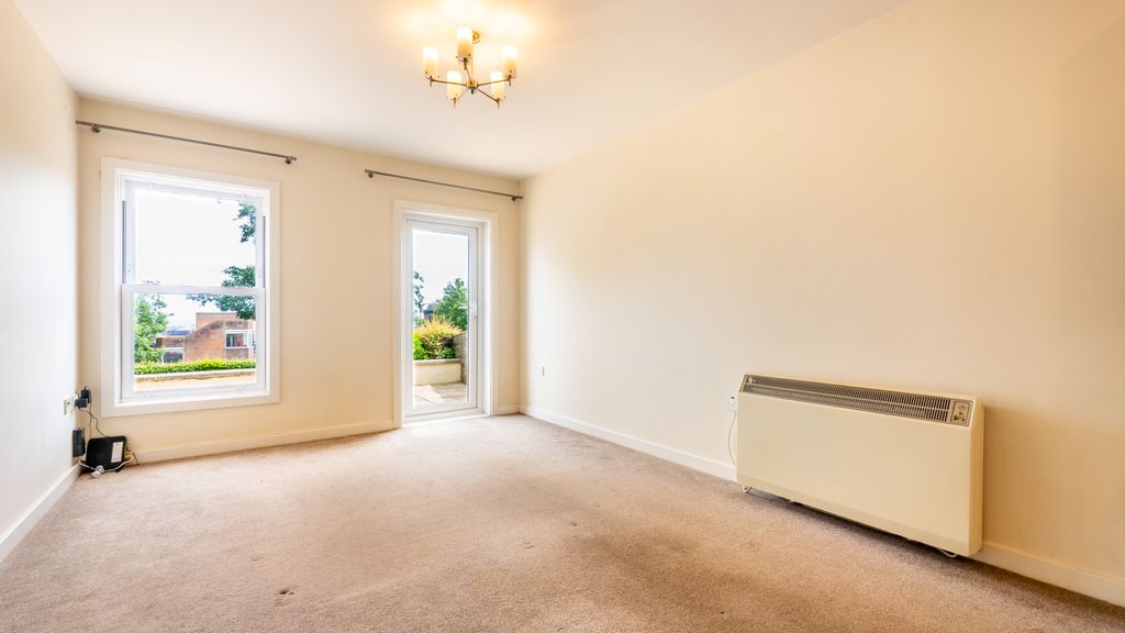 Property photo 3 of 12