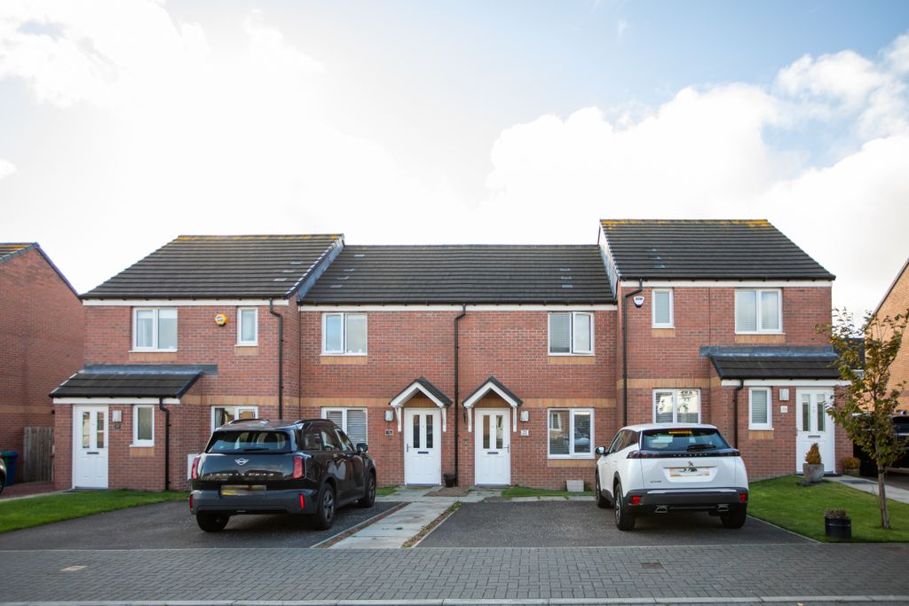 Property photo 1 of 36