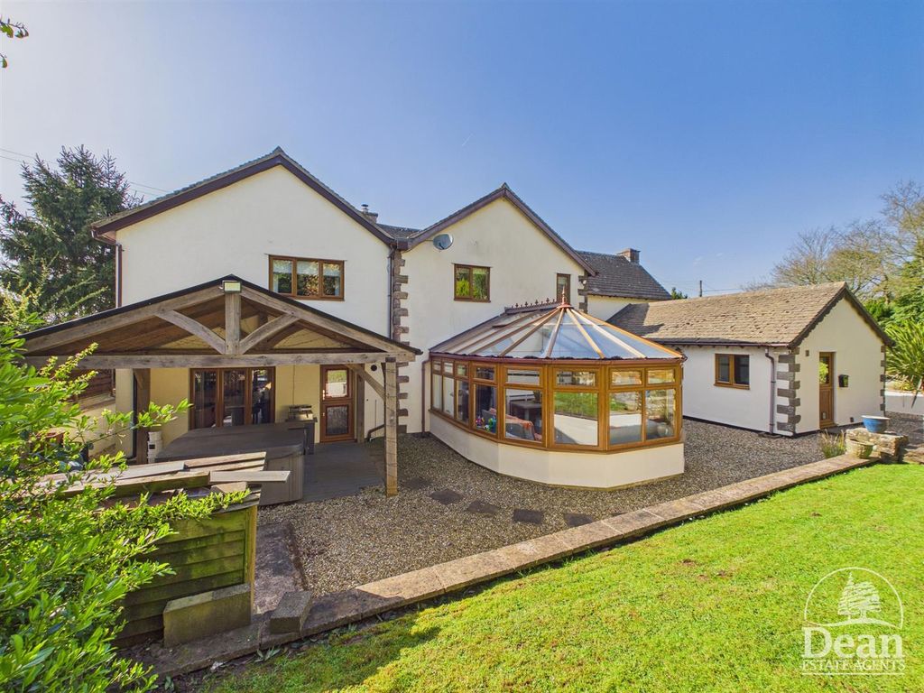 Property photo 1 of 51
