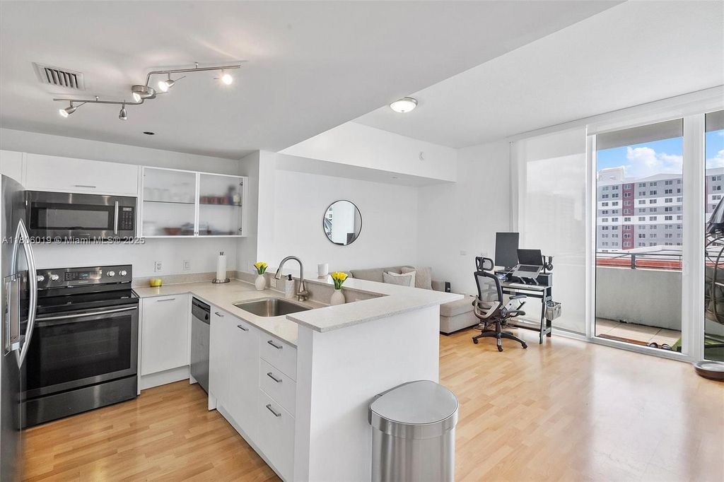 Property photo 3 of 45 <Alttext/>