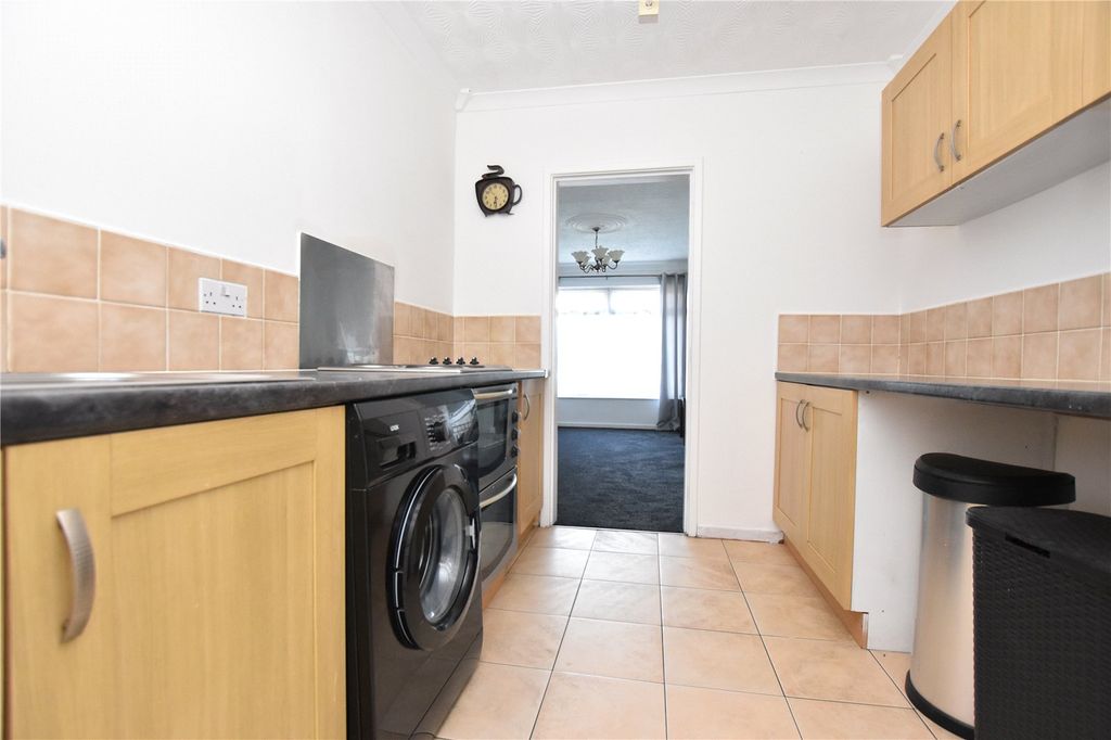 Property photo 3 of 16 Picture No. 11