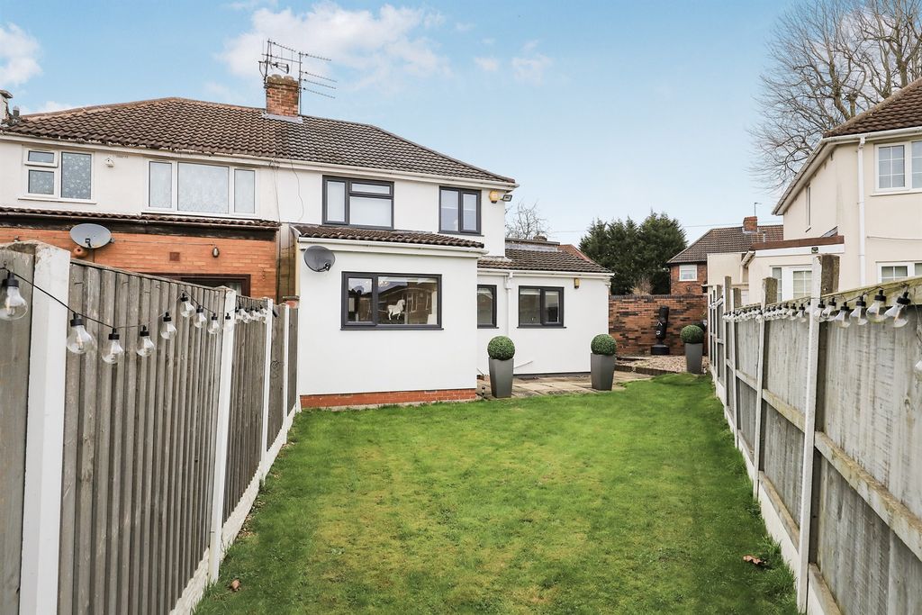 Property photo 2 of 22