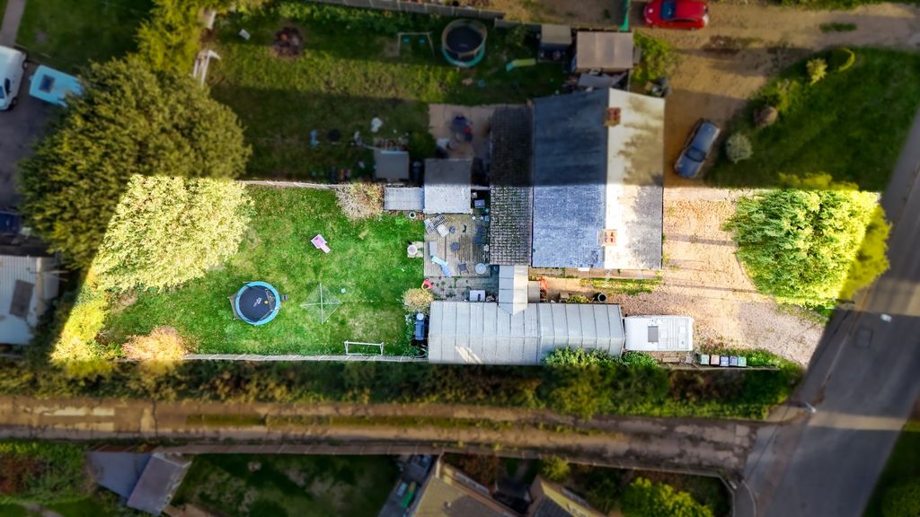 Property photo 2 of 20 4283054