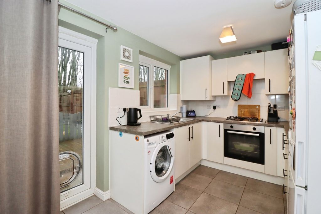 Property photo 3 of 18 Pbox-Img.Jpg