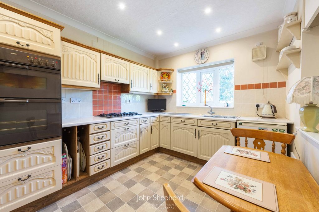 Property photo 2 of 17 Picture No. 09