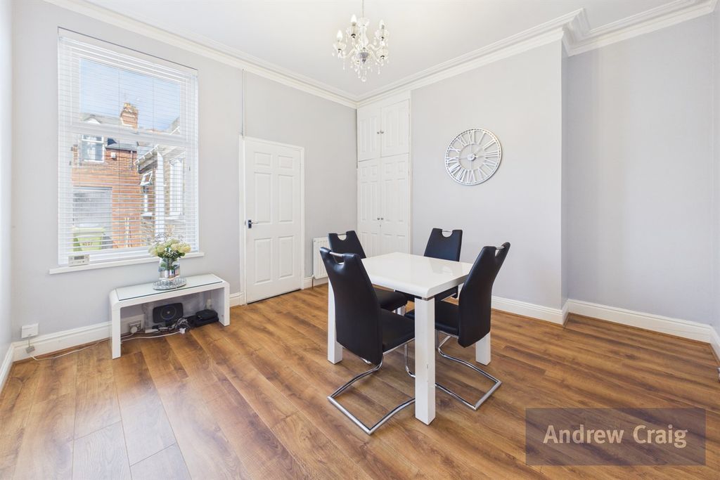 Property photo 3 of 13 Dining Room