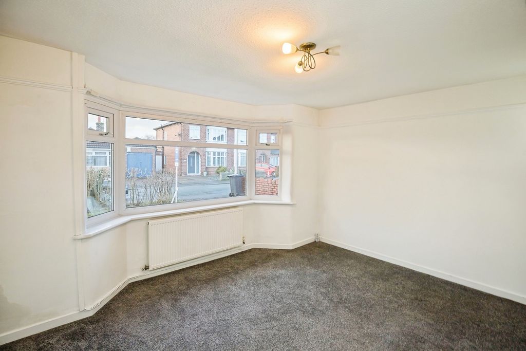 Property photo 3 of 17 Pbox-Img.Jpg