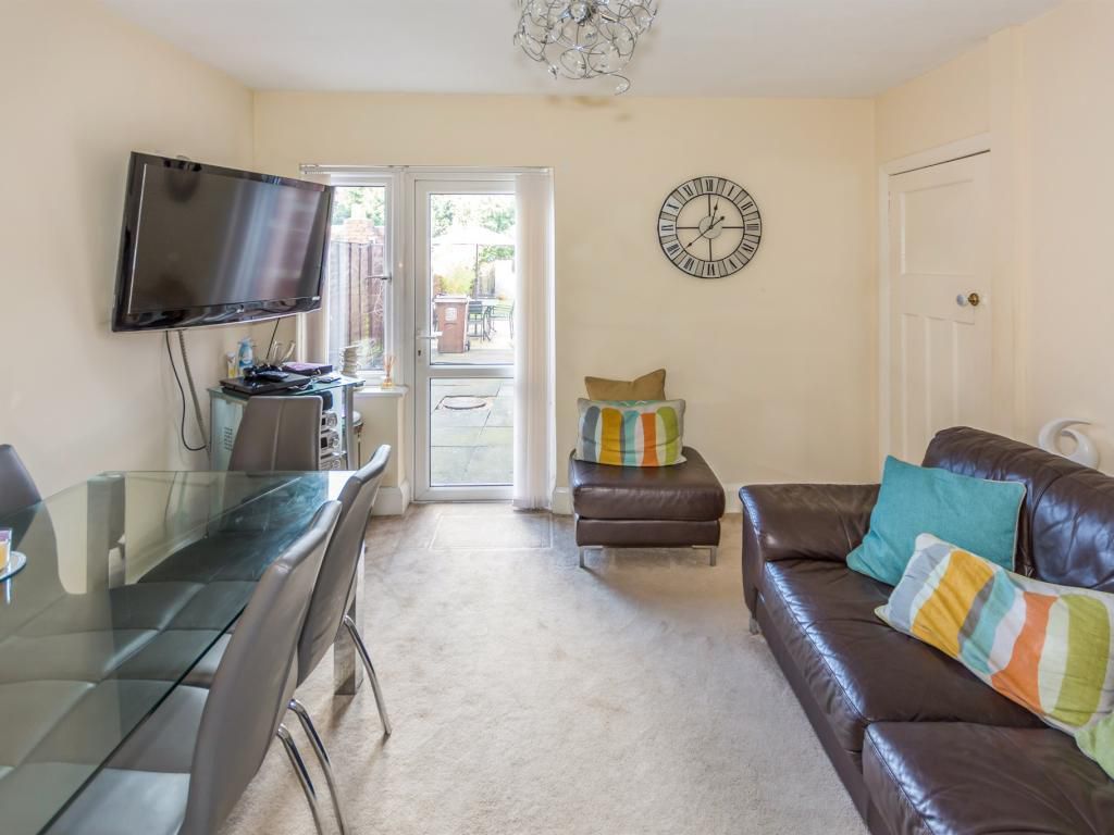 Property photo 3 of 12