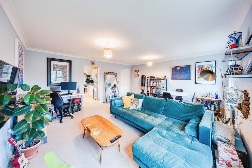 Property photo 2 of 14 Photography