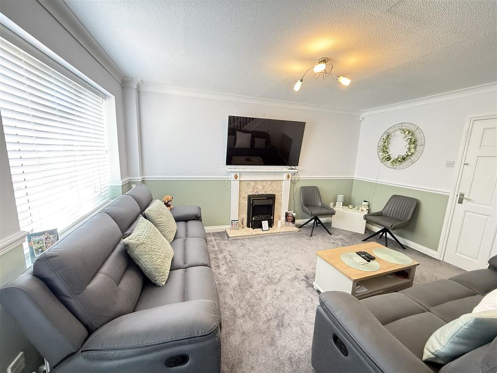 Property photo 1 of 11 Photo 20-04-2026, 10 57 35 Am.Jpg