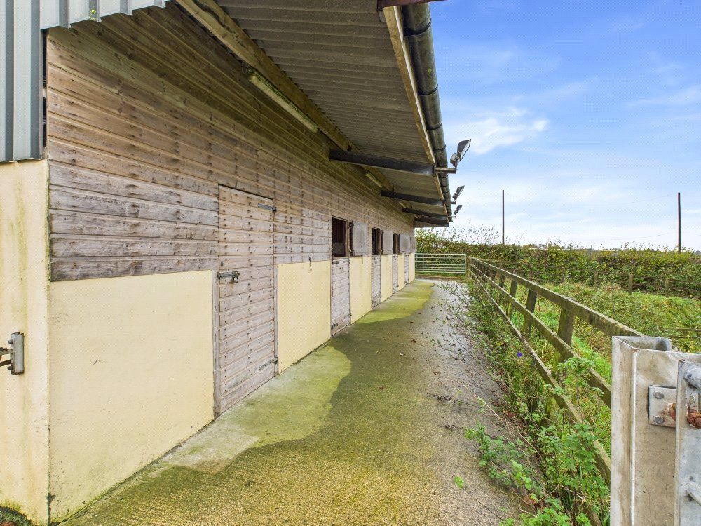 Property photo 3 of 10 Picture No. 02