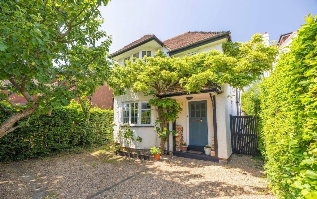 Property photo 1 of 34