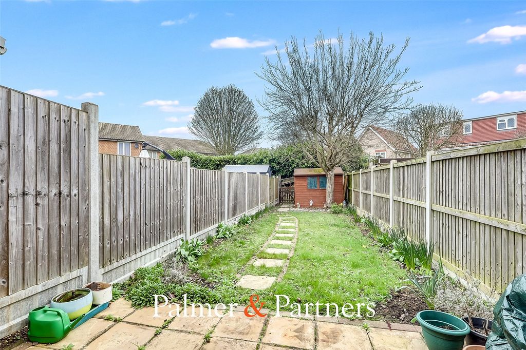 Property photo 2 of 15 Picture No. 12