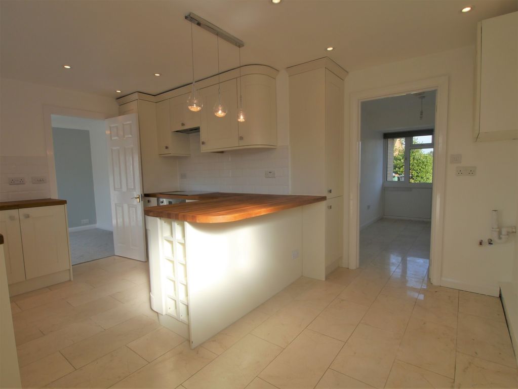 Property photo 2 of 15 Kitchen