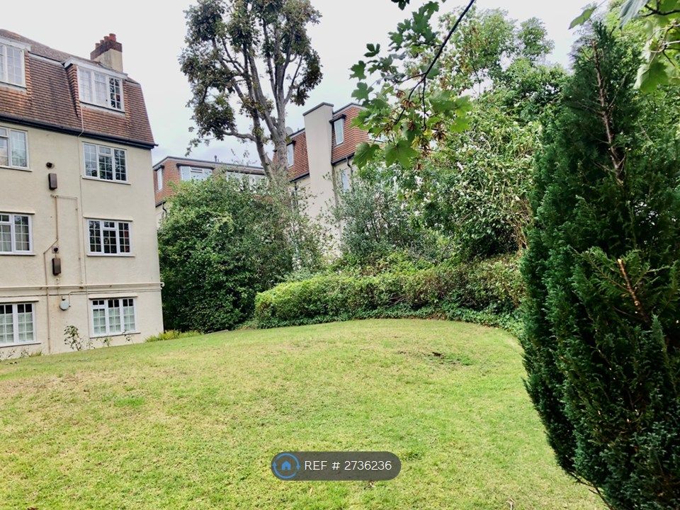 Property photo 2 of 16 Gardens 1 Of 2