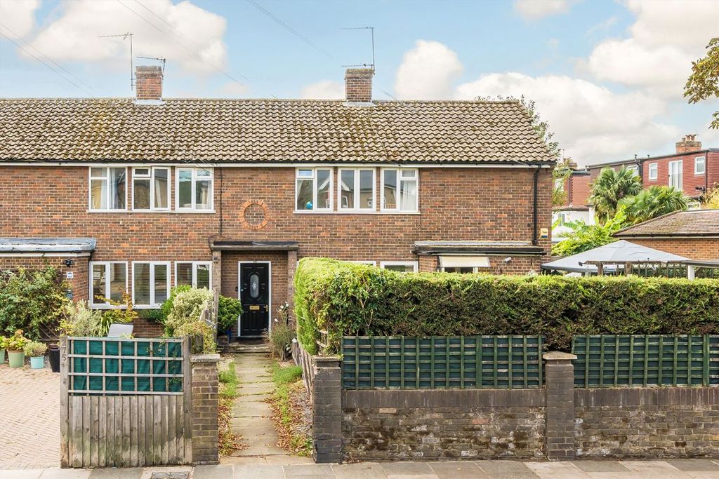 Property photo 1 of 5