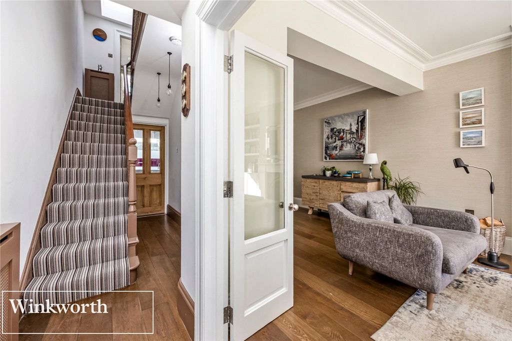 Property photo 2 of 16 Picture No. 02