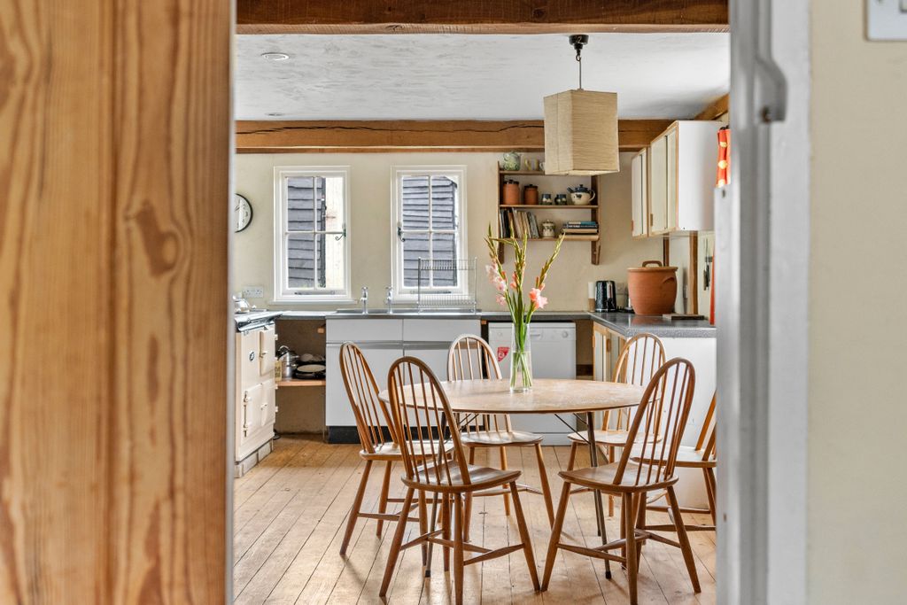 Property photo 3 of 42 Wormley West End 12.Jpg