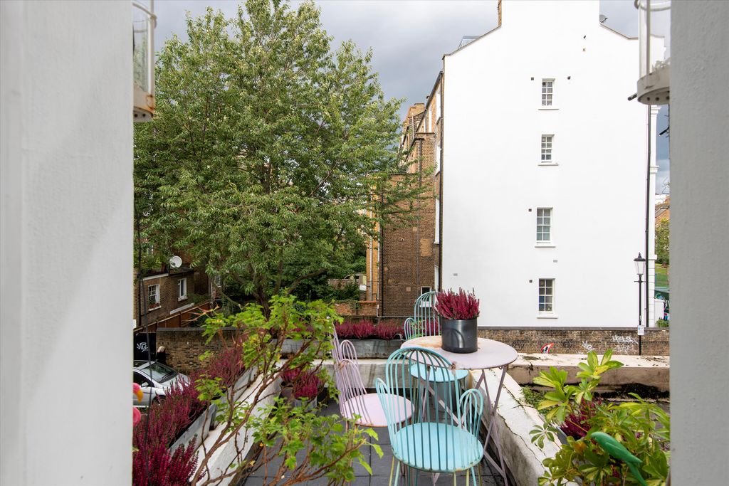 Property photo 3 of 8 Image