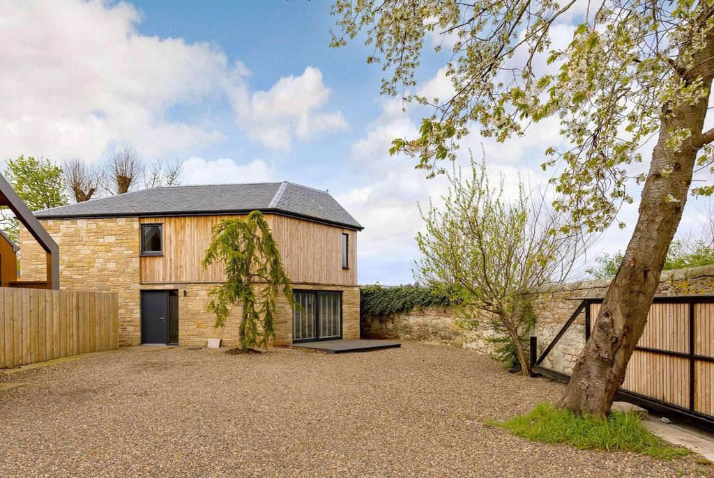 Property photo 1 of 19 Image