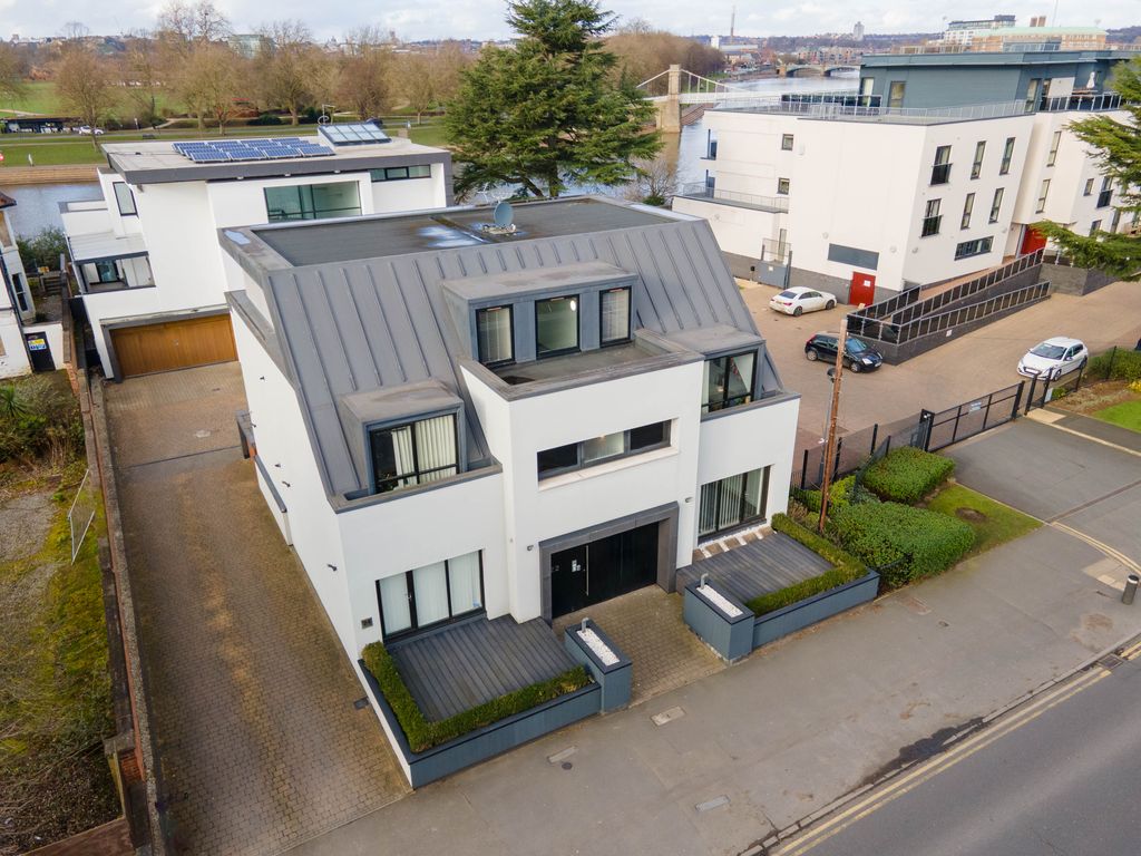 Property photo 1 of 11 Dji_0359