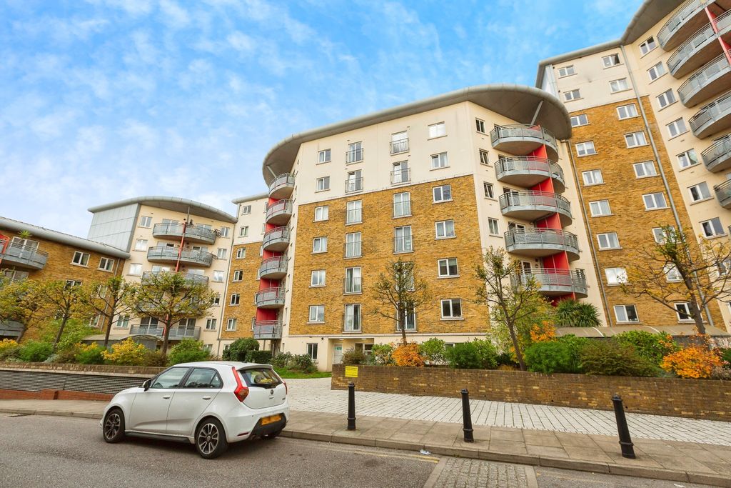 Property photo 1 of 20