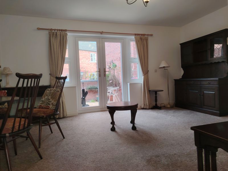 Property photo 3 of 9 Lounge Diner