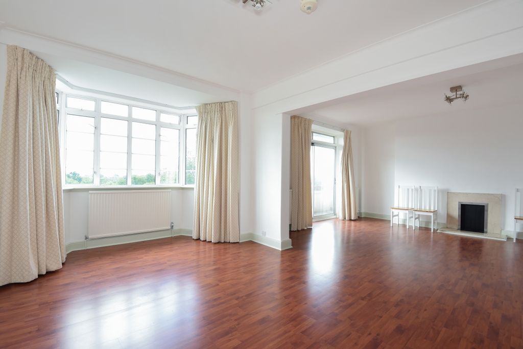 Property photo 1 of 8 205981 (1)