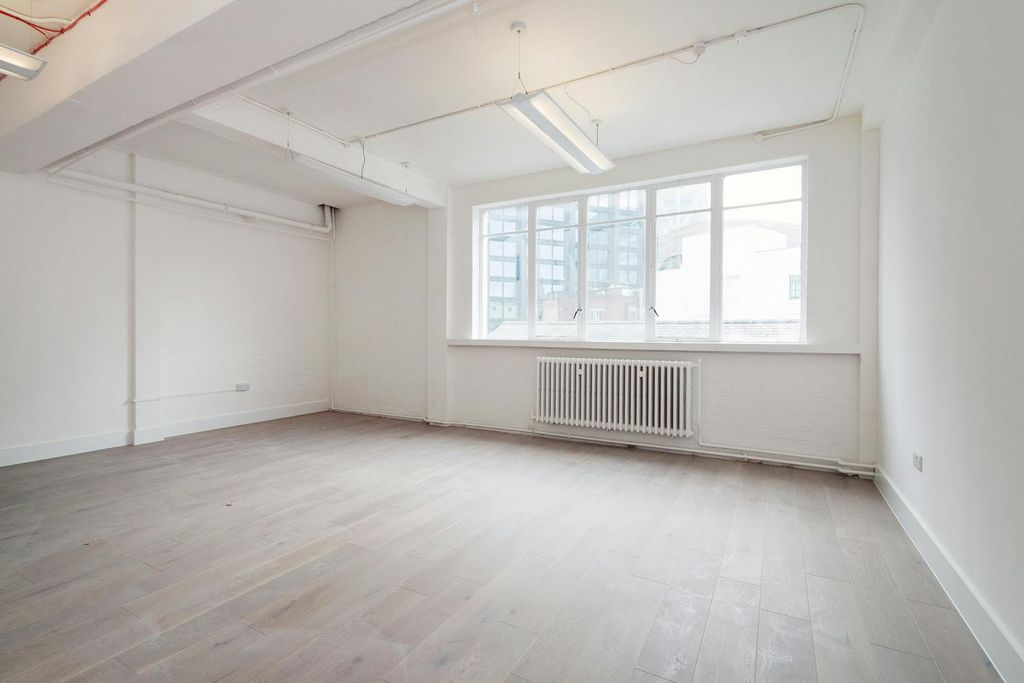Property photo 1 of 12 32-38-Scrutton-Street-Shoreditch-Ec2A-Flexible-Office-To-Let-Rear-Internal1.Jpg