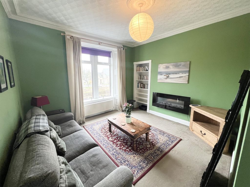 Property photo 3 of 21