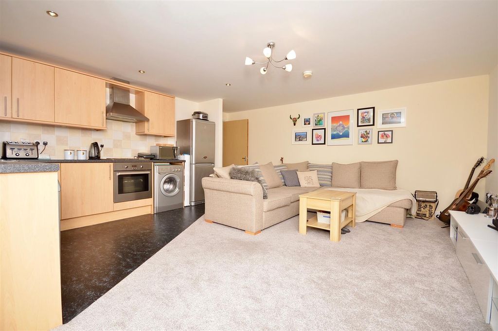 Property photo 1 of 8 Dsc_0702.Jpg