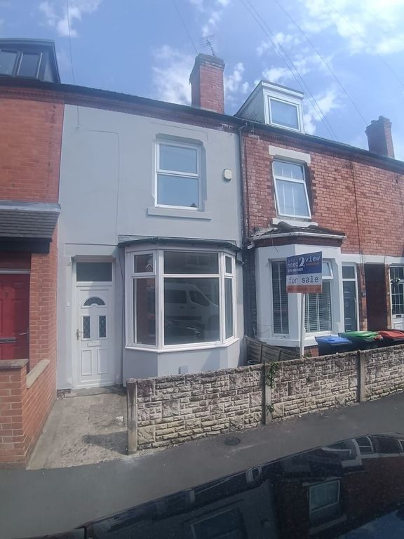Property photo 1 of 12