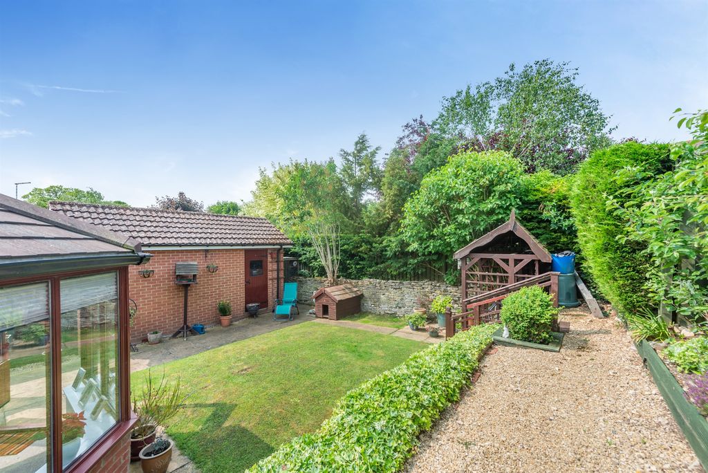 Property photo 1 of 14