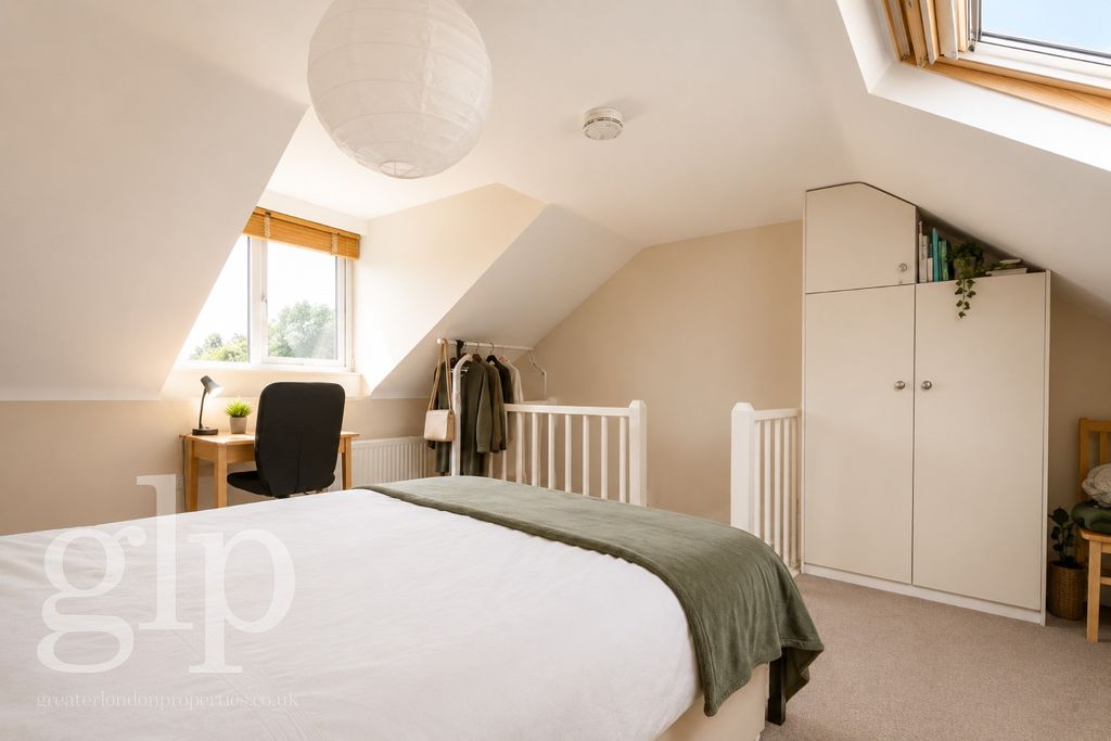 Property photo 1 of 12 2395353
