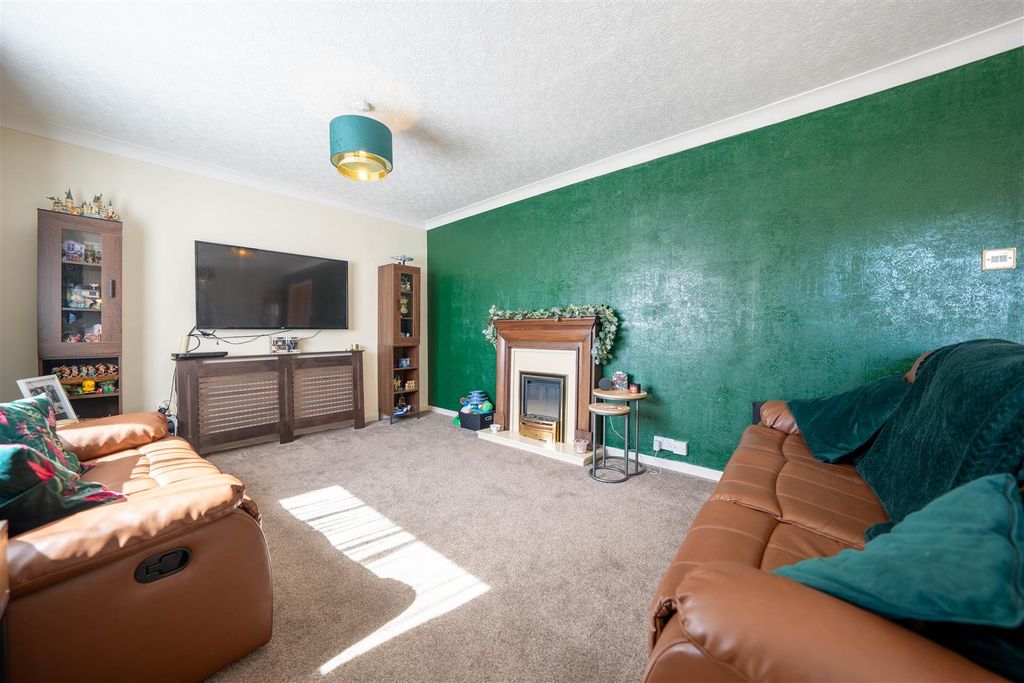 Property photo 3 of 32 Dsc03985-Hdr.Jpg