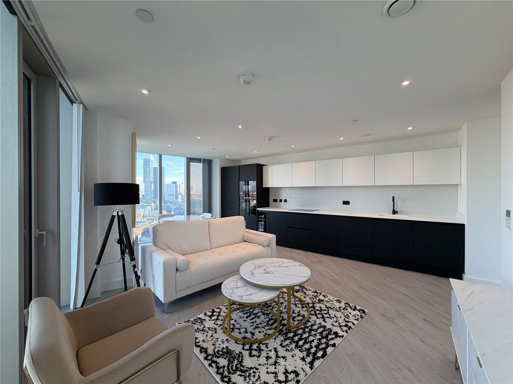 Property photo 3 of 28 Picture No. 03