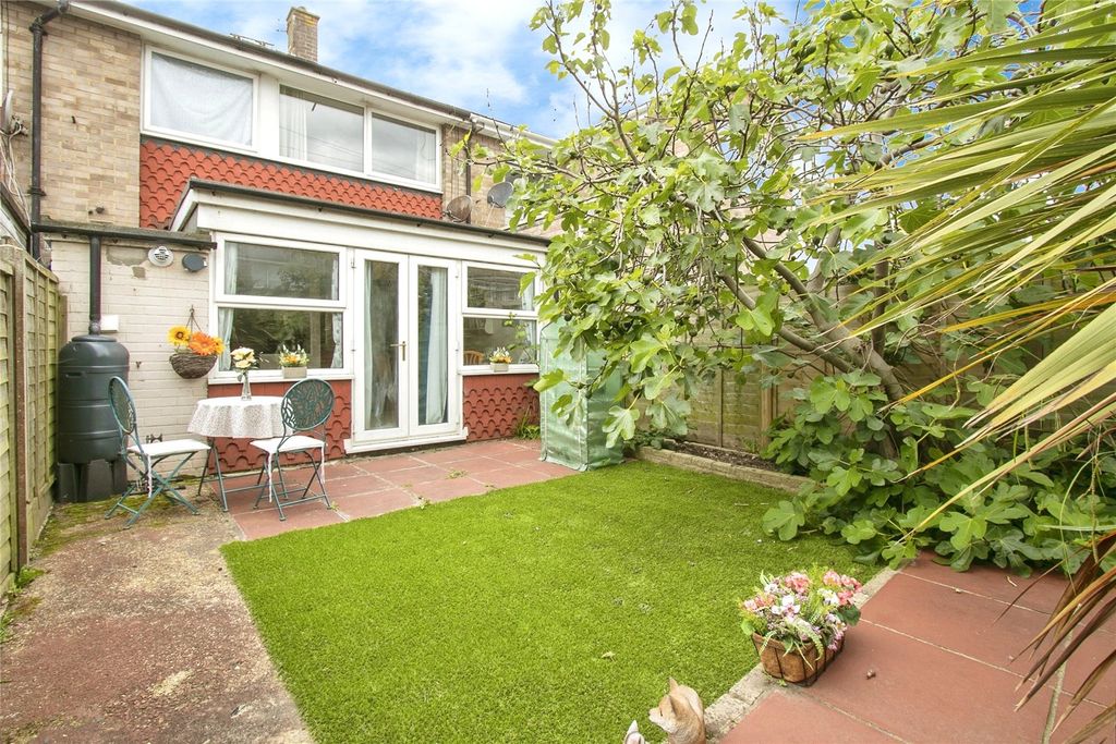 Property photo 1 of 17 Photography