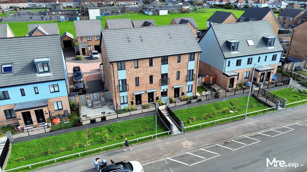 Property photo 1 of 34