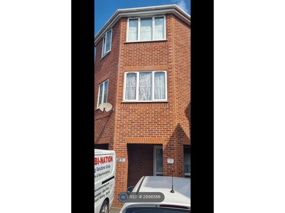 Property photo 2 of 11
