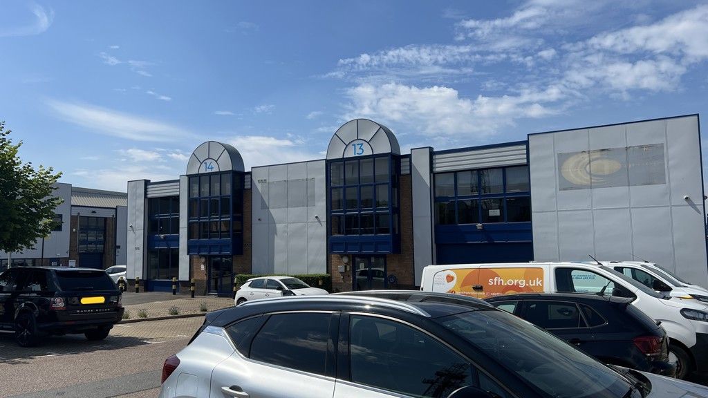 Property photo 1 of 7 Photo 7