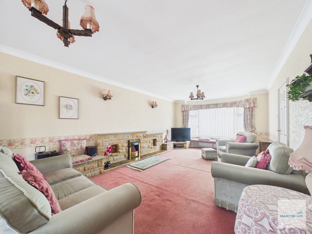 Property photo 2 of 27 Cam03394G0-Pr0486-Still002