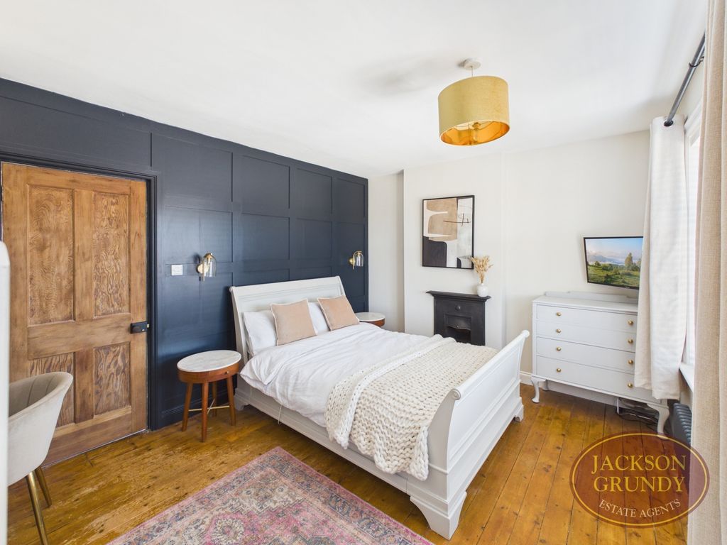 Property photo 3 of 24 Photo 3