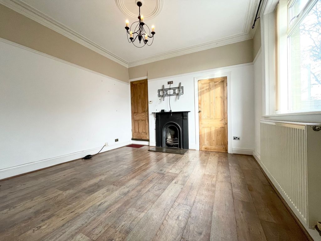 Property photo 2 of 9 Living Room