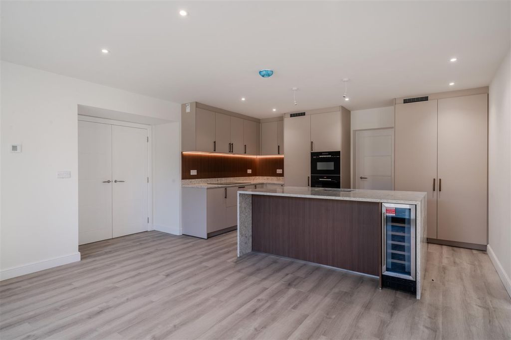 Property photo 3 of 33 Open Plan Living-2.Jpg