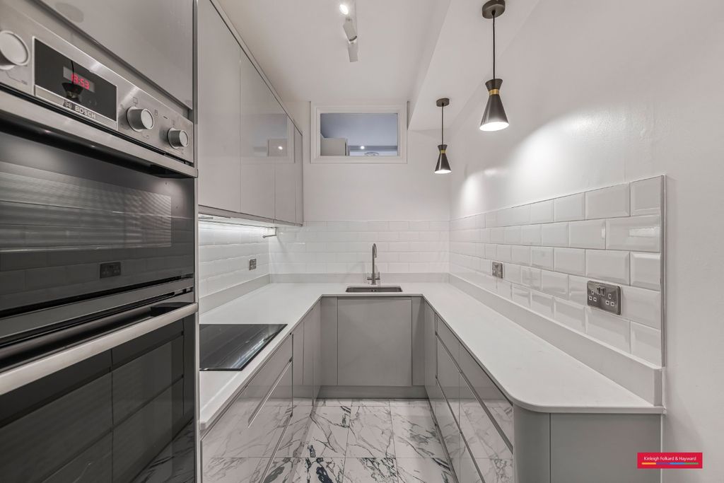 Property photo 2 of 23 Picture No. 07