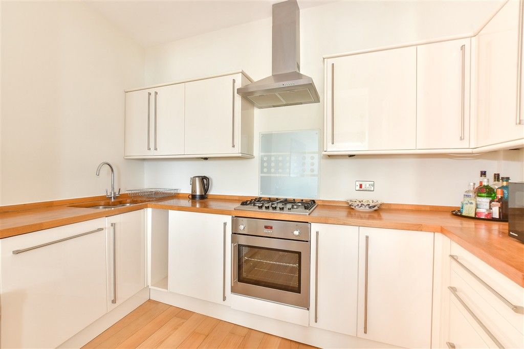 Property photo 3 of 13 Kitchen