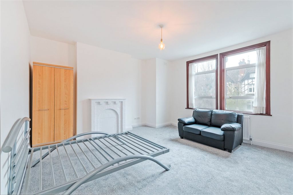 Property photo 3 of 12 Picture No. 09