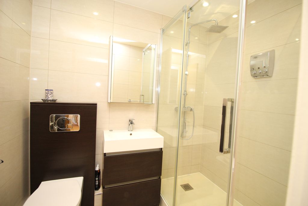 Property photo 3 of 12 Img_9839